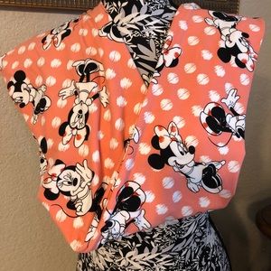 Lularoe TC Disney Leggings